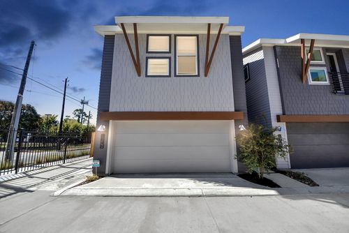 g-864 Paul Quinn St, Houston, TX, 77091-4155 | Card Image