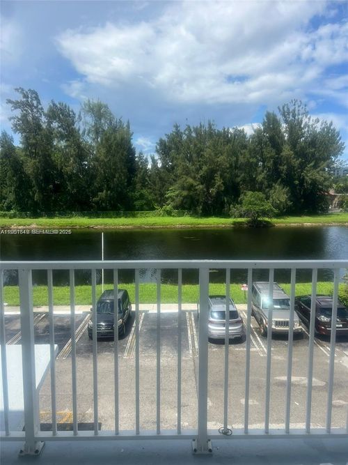 apt-209-16465 Ne 22nd Ave, North Miami Beach, FL, 33160-3724 | Card Image