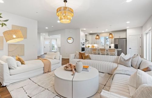 65-2 Mason Way, Woburn, MA, 01801-2477 | Card Image