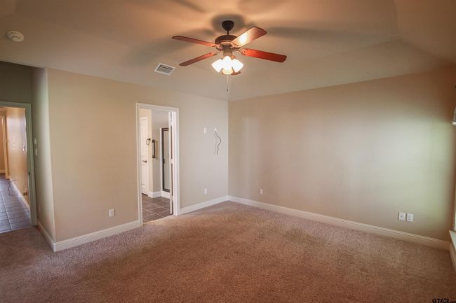 2559 Lazy Acres Ln, House other with 3 bedrooms, 2 bathrooms and null parking in Tyler TX | Image 8