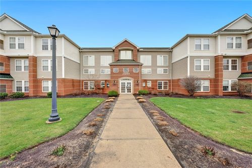 apt-339-23003 Chandlers Ln, Olmsted Falls, OH, 44138-3268 | Card Image