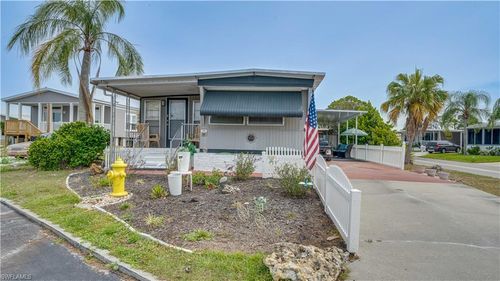 201 Brandywine Ln, NORTH FORT MYERS, FL, 33917-3018 | Card Image