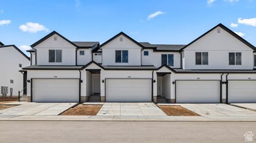 2992 W Lagrand St, Cedar City, UT, 84720-3381 | Card Image