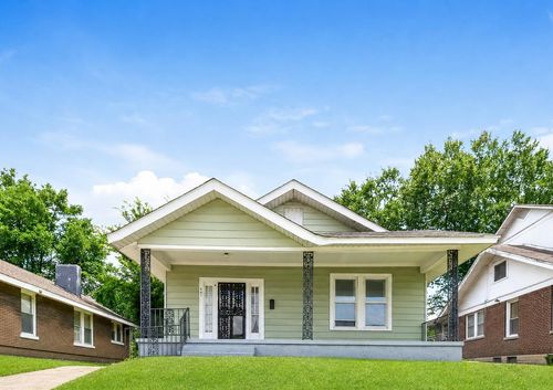 941 Galloway Ave, Memphis, TN, 38105-2301 | Card Image