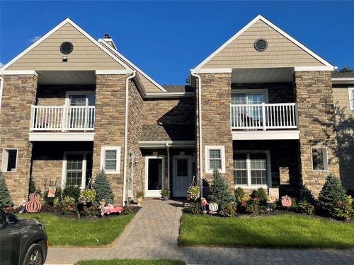2010-1000 Saddle Rock Rd, Holbrook, NY, 11741-4817 | Card Image