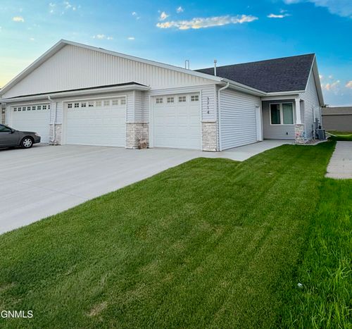 3714 Gale Cir Se, Mandan, ND, 58554-3708 | Card Image