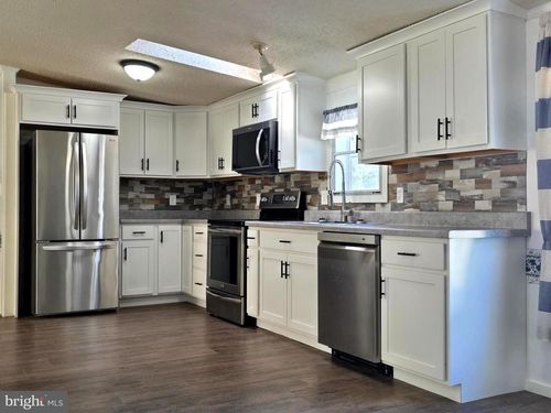 113 White Pine Ave, HAMBURG, PA, 19526-8175 | Card Image