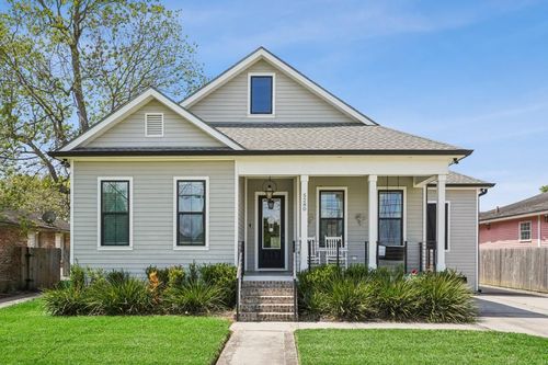 5280 Warrington Dr, New Orleans, LA, 70122-3310 | Card Image