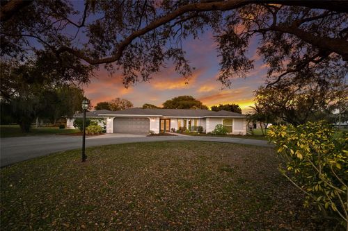 1516 Fox Creek Dr, SARASOTA, FL, 34240-9578 | Card Image
