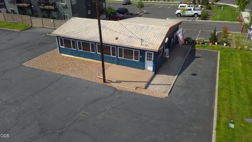 1123 Nw 6th Street, Redmond, OR, 97756 | Card Image