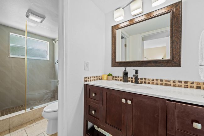 APT-107 - 9481 Evergreen Pl, Condo with 2 bedrooms, 2 bathrooms and null parking in Davie FL | Image 8