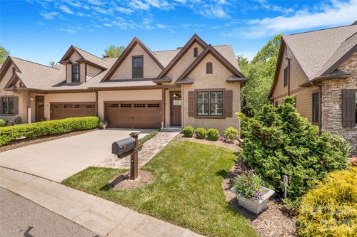 50 Meadow Village Ln, Asheville, NC, 28803-6606 | Card Image