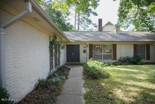5207 Reddoch Dr, Jackson, MS, 39211-4542 | Card Image