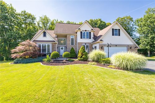 951 Everwood Run, Webster, NY, 14580-7246 | Card Image