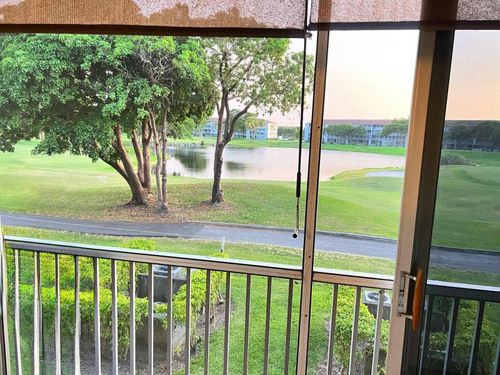 203e-300 Sw 134th Way, Pembroke Pines, FL, 33027-1601 | Card Image