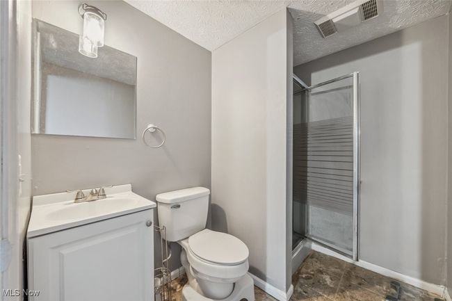 18 Lakeview Ct, House other with 3 bedrooms, 2 bathrooms and null parking in Lagrange OH | Image 29