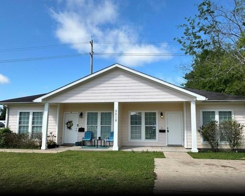 a-9518 Ashville Dr, Houston, TX, 77051-3264 | Card Image