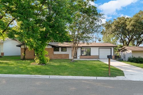 4426 Newcome Dr, San Antonio, TX, 78229-5052 | Card Image