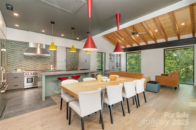 Dining area | Image 9