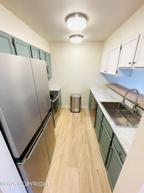 104-1625 Sitka St, Anchorage, AK, 99501-5770 | Card Image