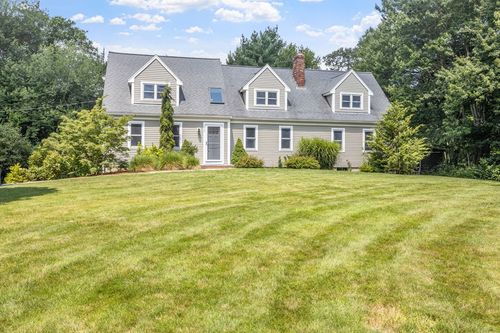 141 Brookwood Rd, Hanover, MA, 02339-1155 | Card Image