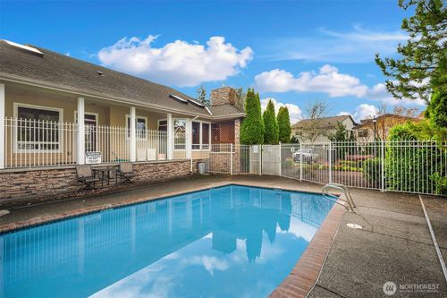 22751 Se 12th Ln, Sammamish, WA, 98075-9307 | Card Image