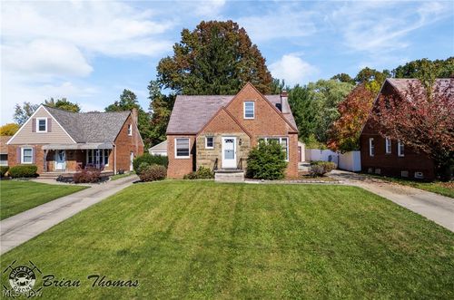 14357 Turney Rd, Maple Heights, OH, 44137-4716 | Card Image