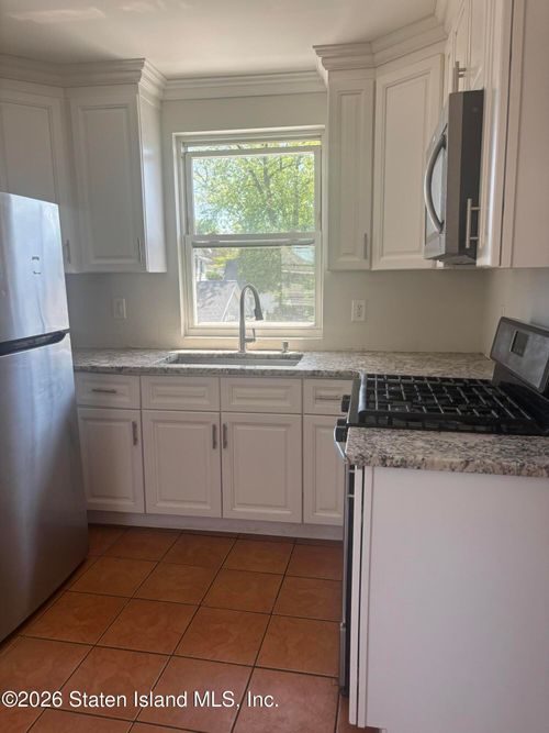 1294 Forest Ave, Staten Island, NY, 10302-2313 | Card Image