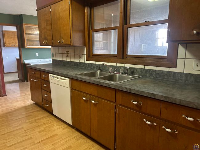 718 S 9 Th St, House other with 4 bedrooms, 2 bathrooms and null parking in Osage City KS | Image 7