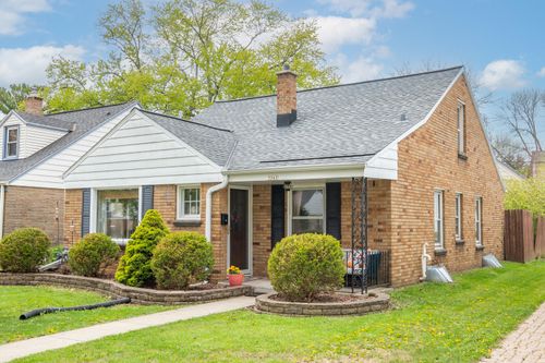 3263 N 80th St, Milwaukee, WI, 53222-3803 | Card Image