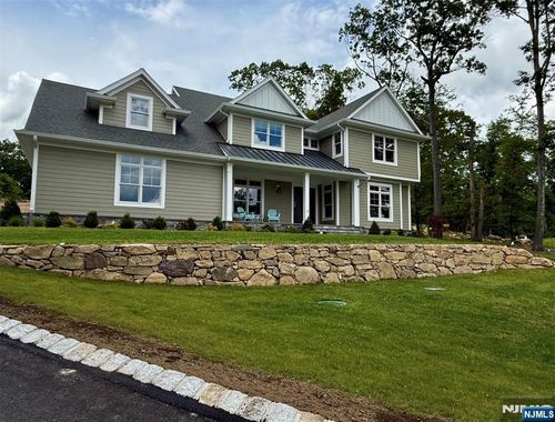 3 Bristol Ridge Rd, Boonton Township, NJ, 07005-8933 | Card Image