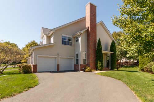 14-14 Last Leaf Cir, Windsor, CT, 06095-4733 | Card Image