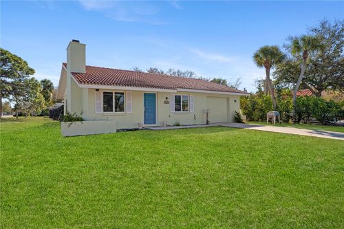 401 Nassau St S, VENICE, FL, 34285-2616 | Card Image