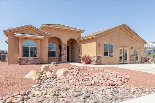 2586 Montano Ridge Dr, Bullhead City, AZ, 86442-8718 | Card Image