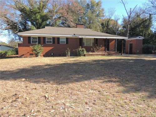 2025 Womble Dr, Fayetteville, NC, 28306-3047 | Card Image