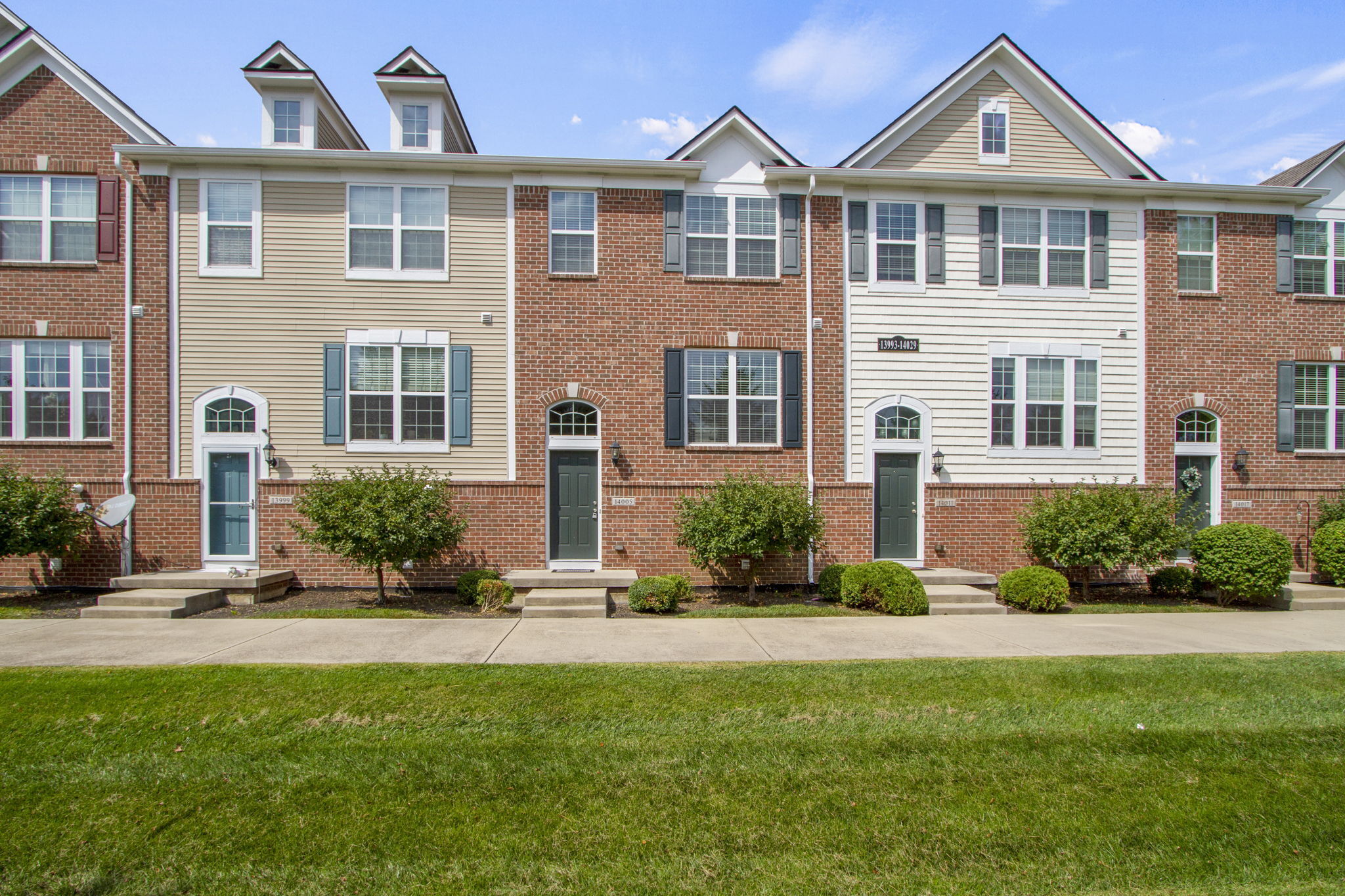 14005 Wimbleton Way, Sold in Fishers - Zoocasa