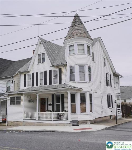 22 Dowell St, Slatington, PA, 18080-1409 | Card Image
