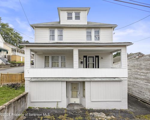 610 Landis St, Scranton, PA, 18504-3140 | Card Image