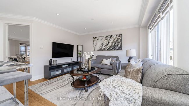 6 Mannel Cres, House other with 6 bedrooms, 4 bathrooms and 4 parking in Brampton ON | Image 23
