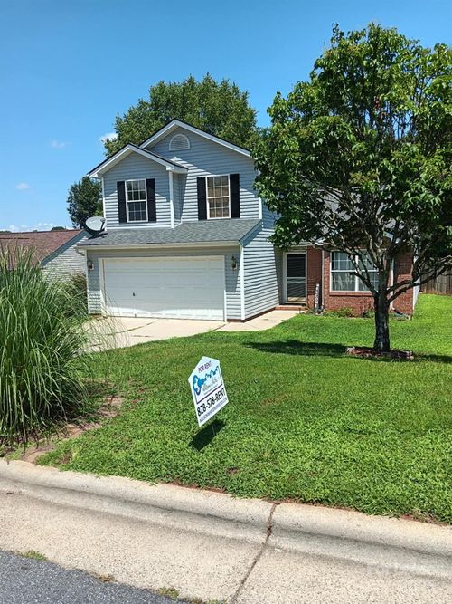 1963 8th Street Ln Se, Hickory, NC, 28602-4159 | Card Image