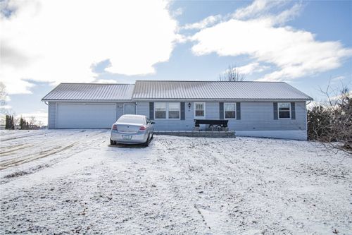 303 W Broadway St, Stanwood, IA, 52337-9678 | Card Image