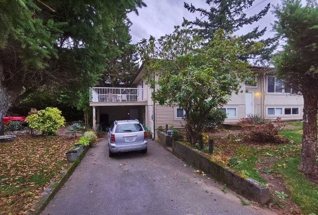 15622 Thrift Avenue, House other with 5 bedrooms, 2 bathrooms and 5 parking in White Rock BC | Image 13