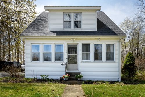 42 Maple Ave, Rutland, MA, 01543-1527 | Card Image
