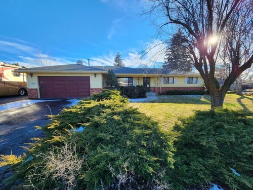 6908 Verda Vista Pl, Klamath Falls, OR, 97603-7792 | Card Image