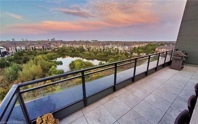 3285 Carding Mill Trail, Home with 2 bedrooms, 2 bathrooms and 1 parking in Oakville ON | Image 33