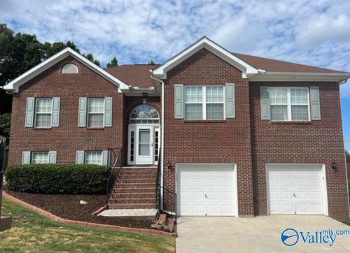 107 Barrington Ct, Madison, AL, 35758-7535 | Card Image