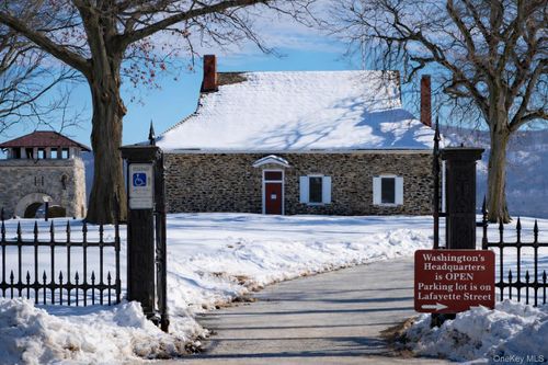 1-95 Liberty St, Newburgh, NY, 12550-5604 | Card Image