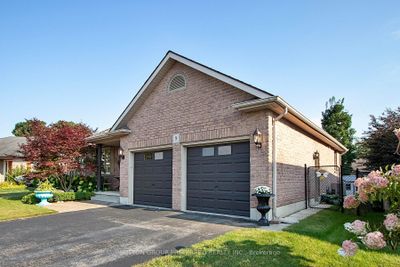 9 Greeneagle Dr, House other with 3 bedrooms, 3 bathrooms and 6 parking in Tillsonburg ON | Image 3