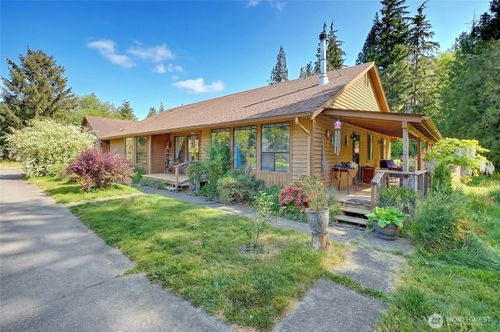 30520 379th Ave Ne, Arlington, WA, 98223-9281 | Card Image