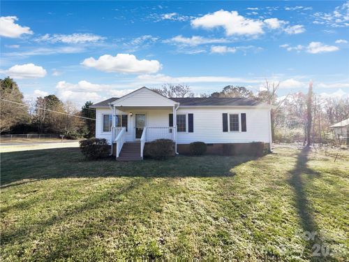 4748 Hickory Grove Rd, Mount Holly, NC, 28120-9626 | Card Image